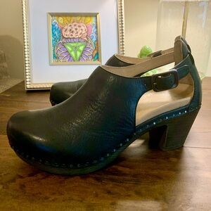Dansko Sassy